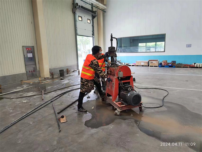 临城厂房地面下沉塌陷注浆加固施工